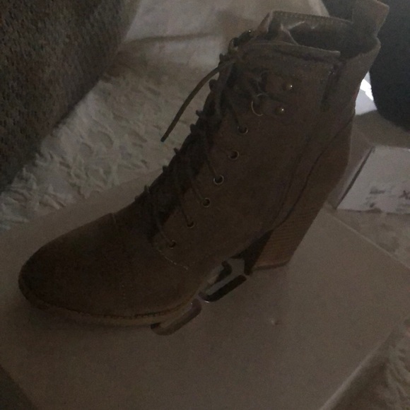 Lace up booties - Picture 4 of 4